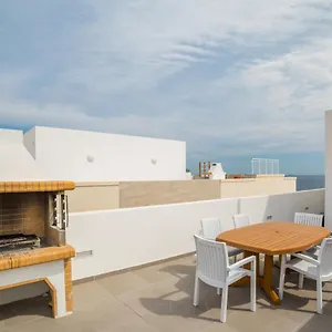 sea-bank-villa-apartments.hotelssaintjulians.com/