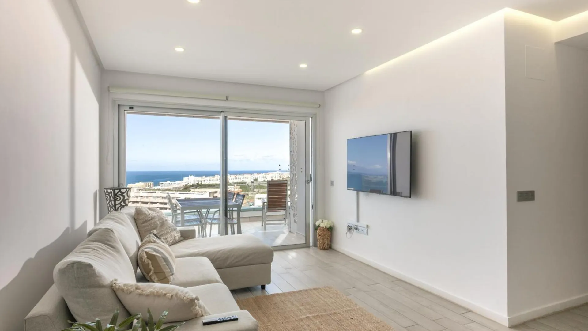Elekagua Renting Apartment Costa Adeje
